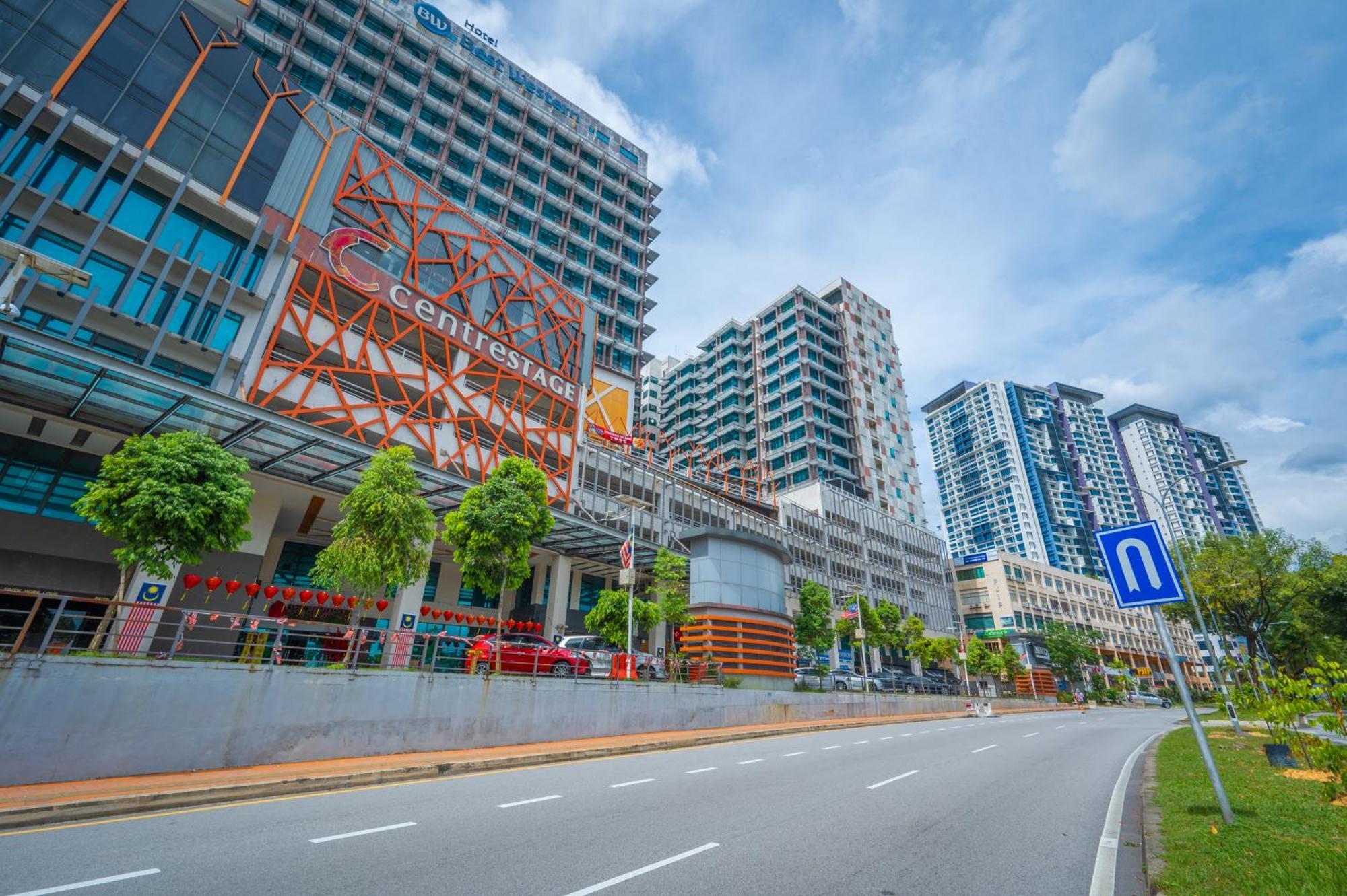 Greystone Centrestage Pj Hotel Petaling Jaya Exterior photo